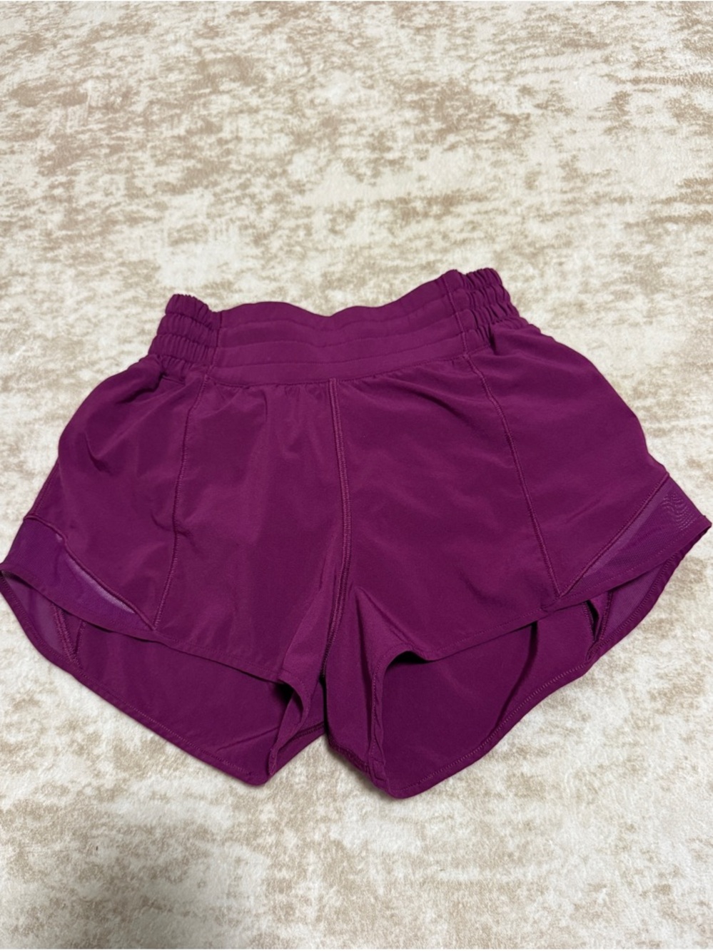 Lululemon Hotty Hot Shorts 2.5” High Rise Purple Size 0